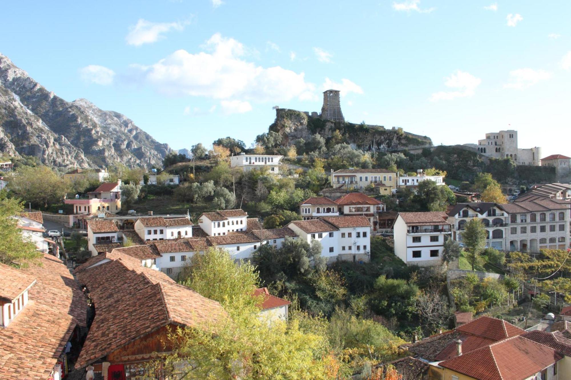 Hotel Panorama Kruje View On The Castle And The Old Town Exteriör bild