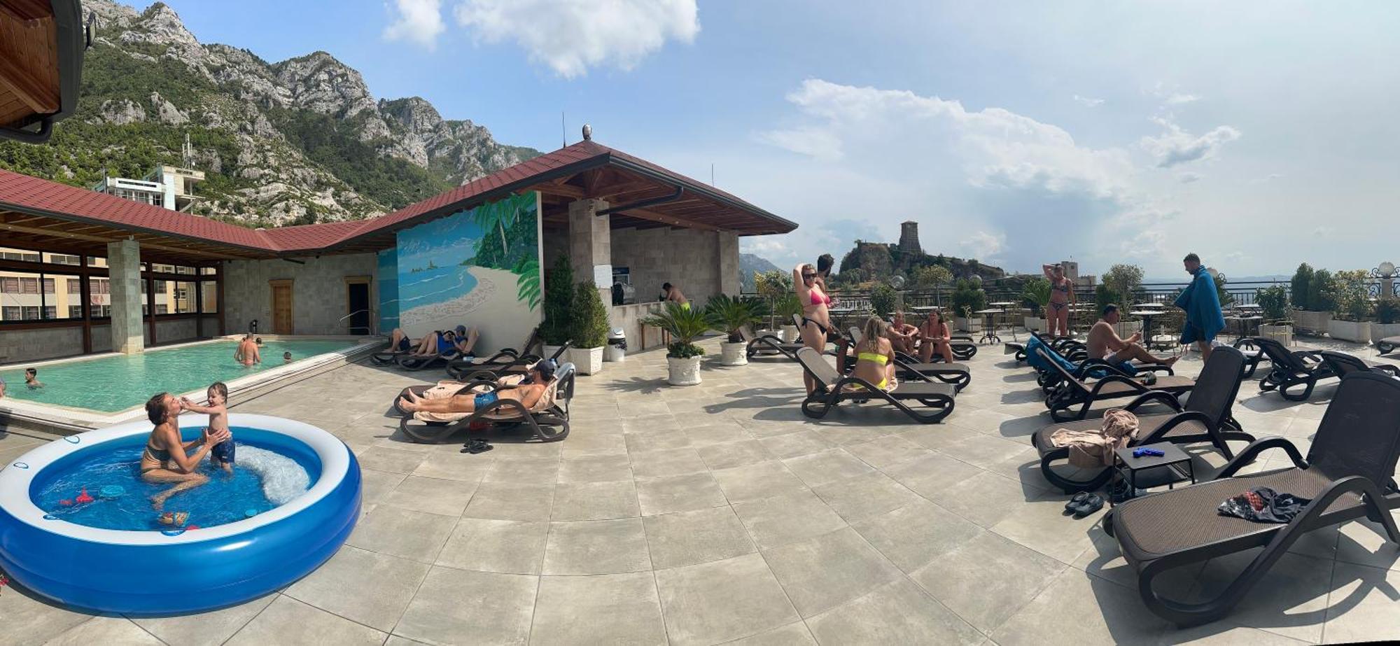 Hotel Panorama Kruje View On The Castle And The Old Town Exteriör bild
